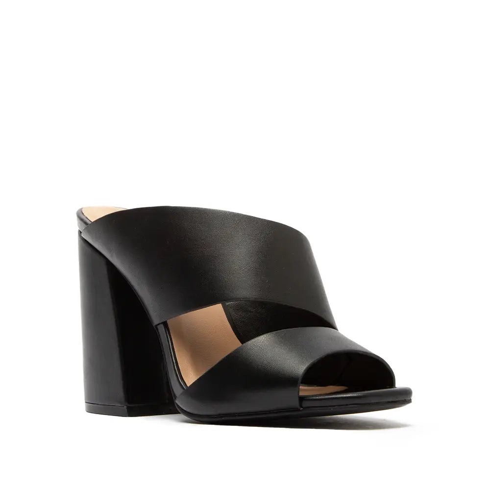Black slide on heel.